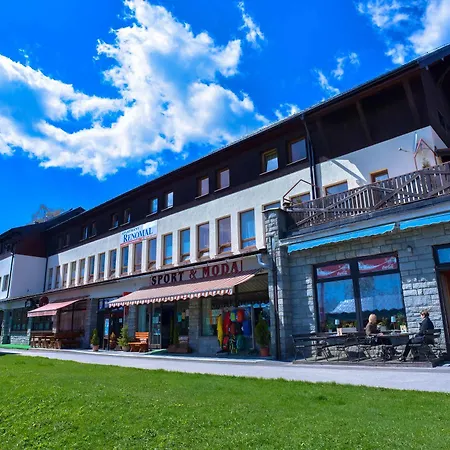 Hotel apartamentowy Renomal